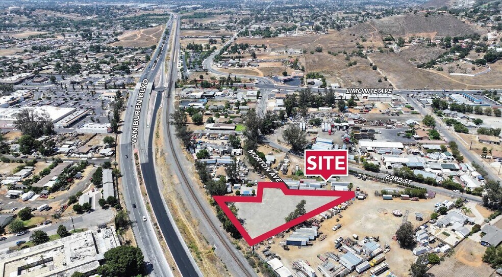 6349 Morton Ave, Riverside, CA à louer - Photo du bâtiment - Image 2 de 4