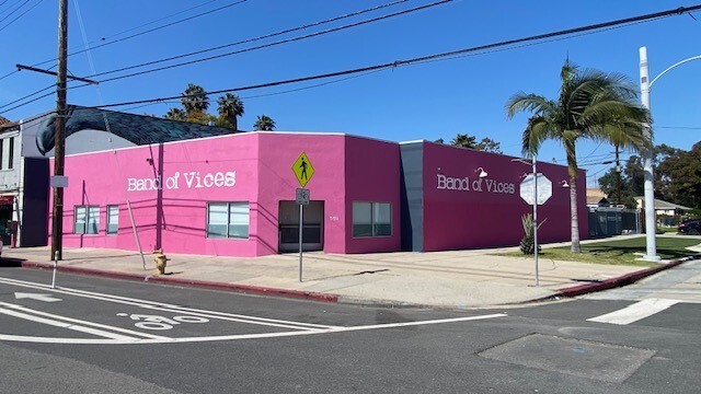 5351 W Adams Blvd, Los Angeles, CA à louer Photo du bâtiment- Image 1 de 14