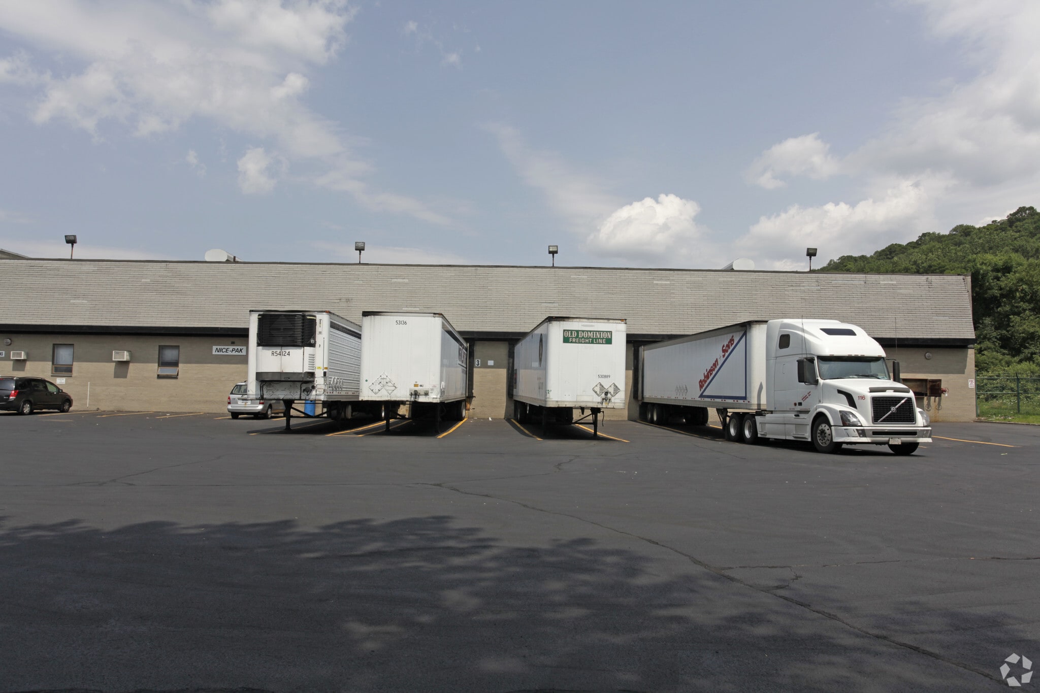 125 S Greenbush Rd, Orangeburg, NY for lease Primary Photo- Image 1 of 7