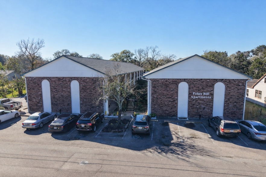 1004 S Hill St, Alvin, TX for sale - Primary Photo - Image 1 of 13