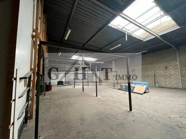 Industrial in Bobigny for lease - Interior Photo - Image 2 of 3