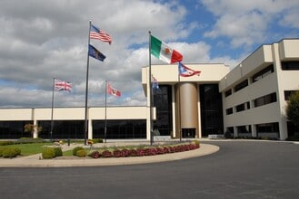1 Batesville Blvd, Batesville, IN for lease Building Photo- Image 1 of 1