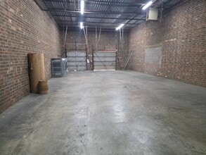 1604 Prospect St, High Point, NC for lease Interior Photo- Image 2 of 16