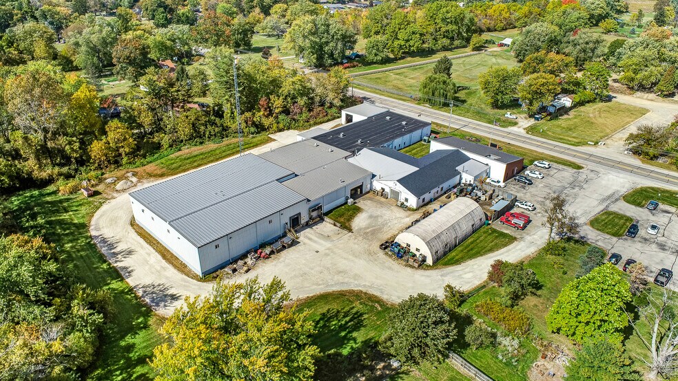 5589 W National Rd, Springfield, OH à vendre - Photo du bâtiment - Image 2 de 29