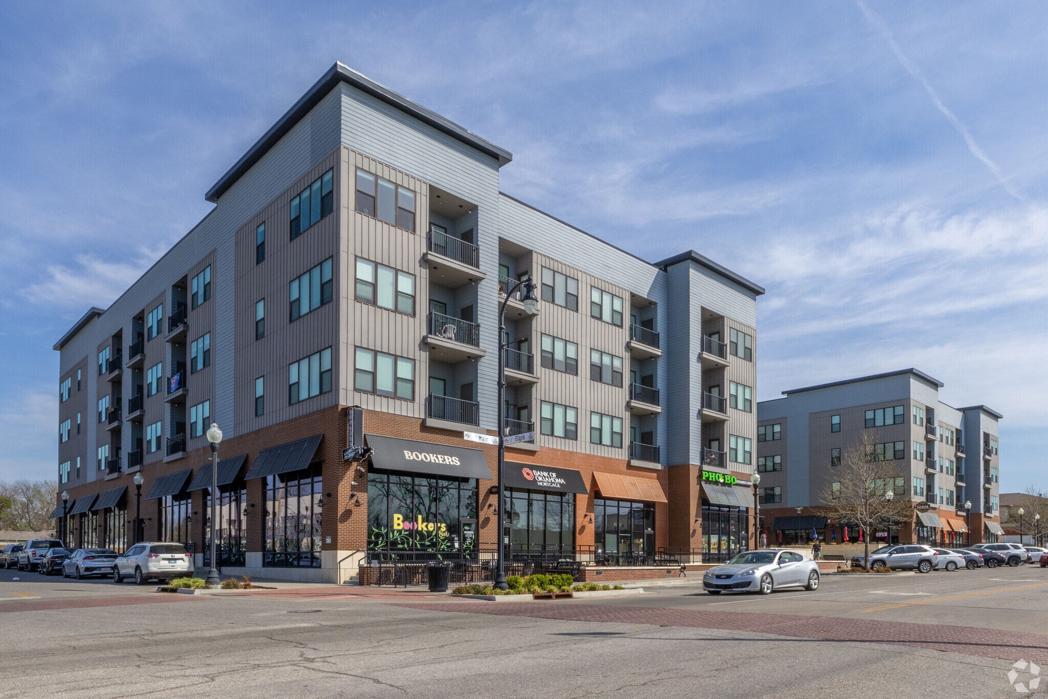 305 N Main St, Broken Arrow, OK à louer Photo principale- Image 1 de 33