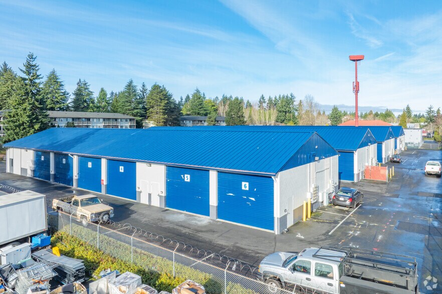2205 70th Ave W, Tacoma, WA à louer - Photo du bâtiment - Image 2 de 4