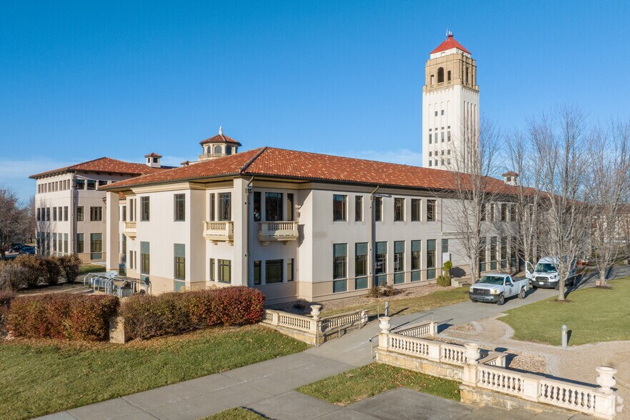 200 Unity Cir, Lee's Summit, MO à louer - Photo du bâtiment - Image 3 de 7