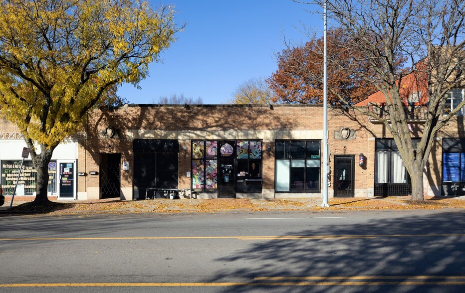 5536-5538 Troost Ave, Kansas City, MO for sale - Primary Photo - Image 1 of 2