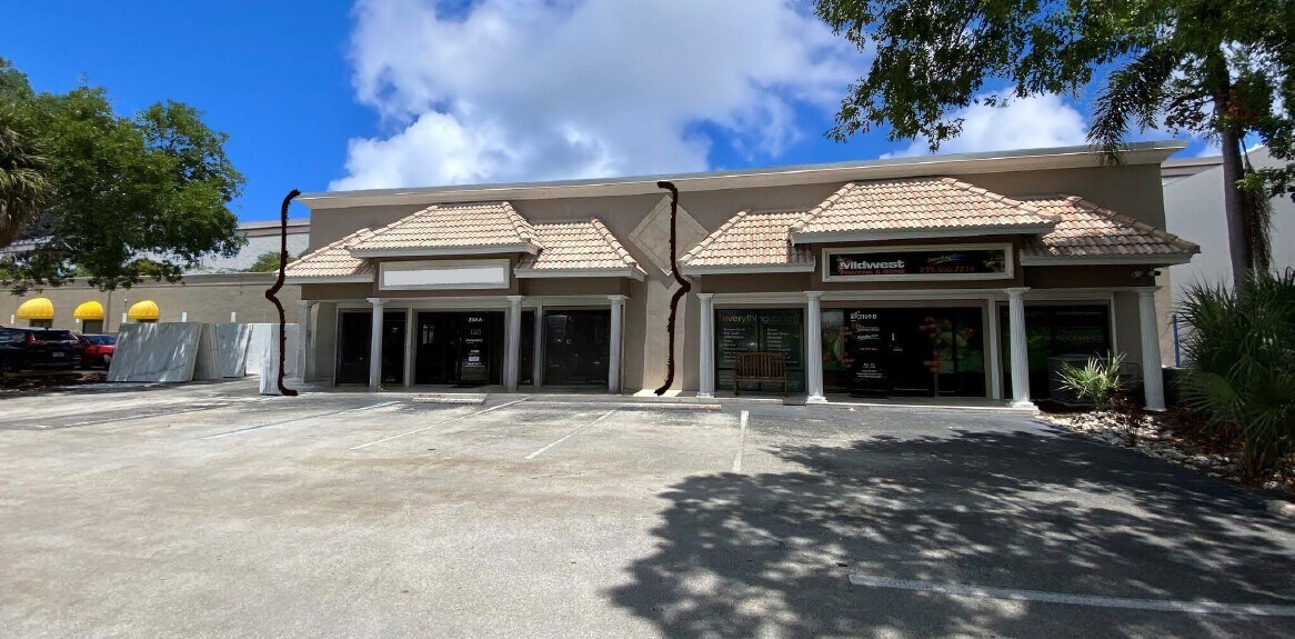 2169-2172 Trade Center Way, Naples, FL for lease Primary Photo- Image 1 of 3