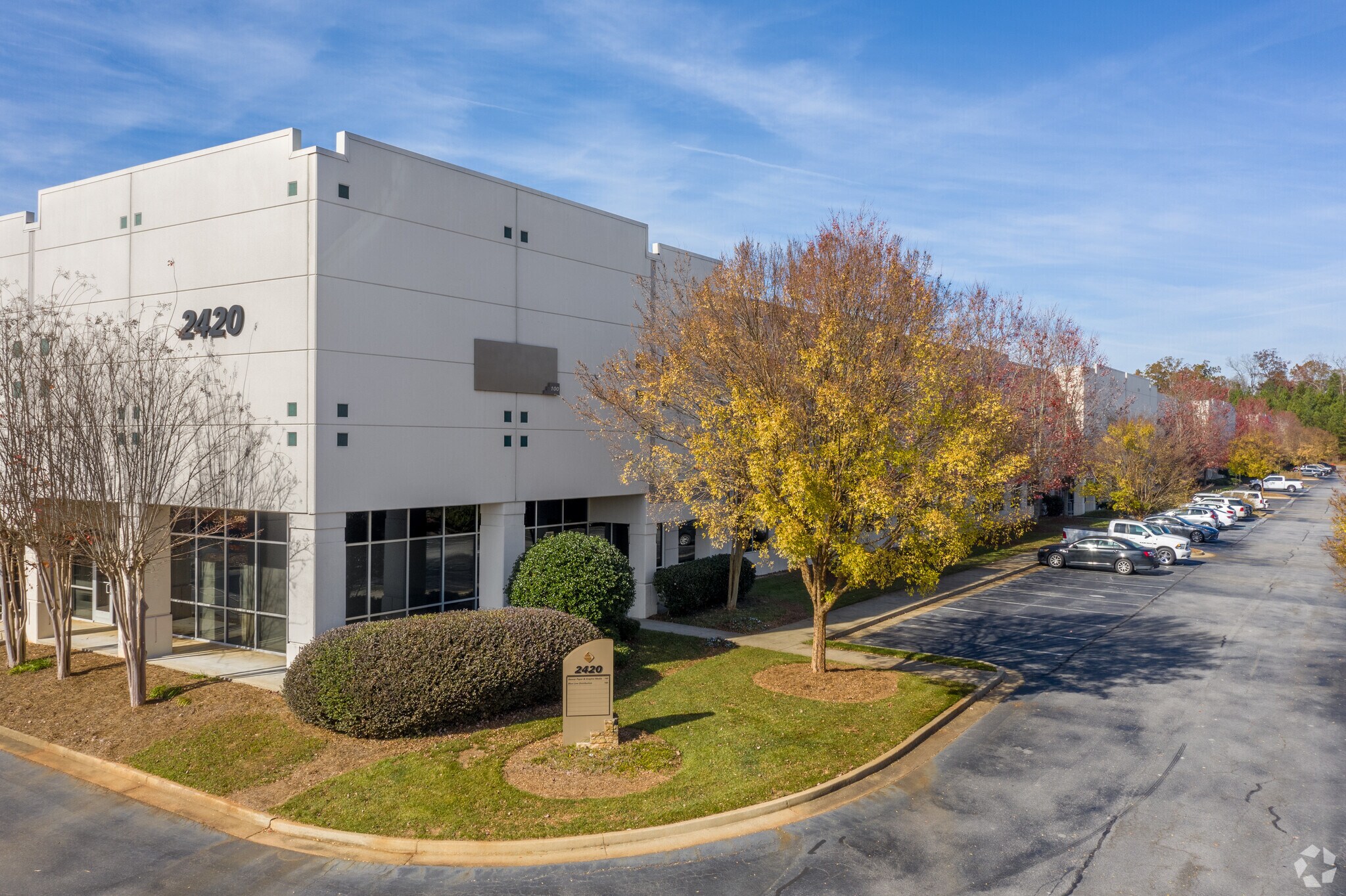 2420 Tech Center Pky, Lawrenceville, GA à louer Photo du bâtiment- Image 1 de 7