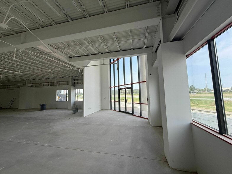 2929 N Eastgate Ave, Springfield, MO à louer - Photo du bâtiment - Image 3 de 9