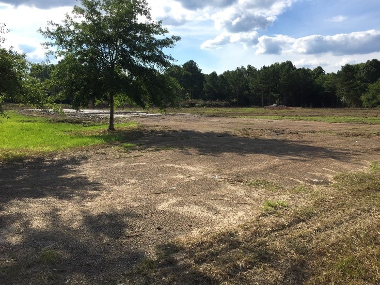 18884 Highway 80, Forest, MS for sale - Building Photo - Image 1 of 1