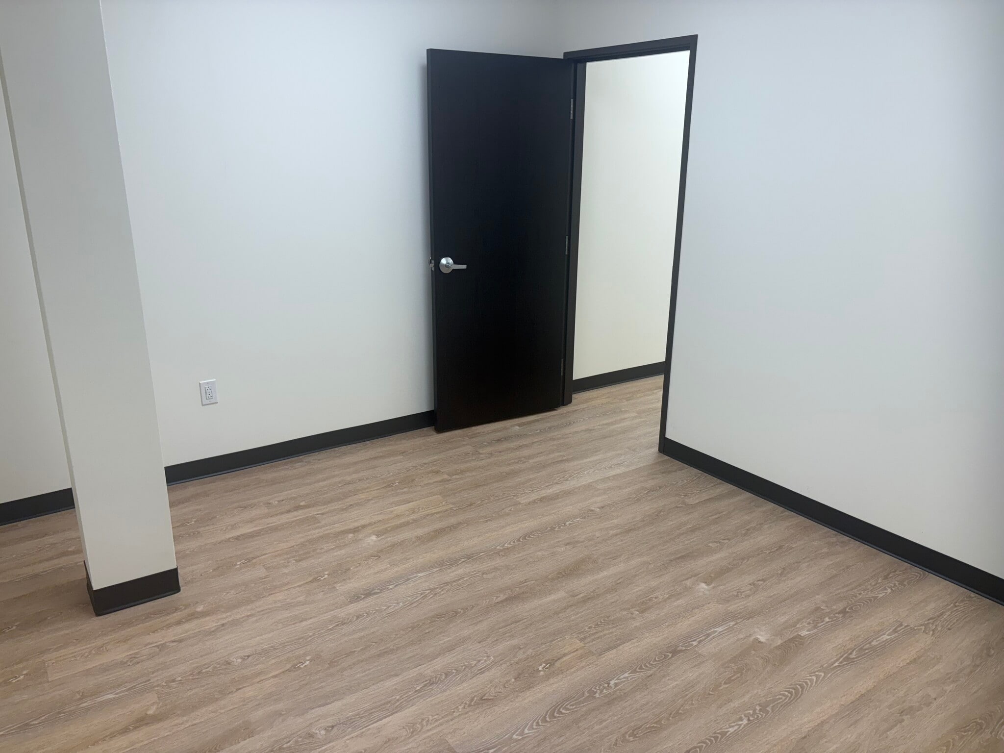 4701 Old Shepard Pl, Plano, TX for lease Building Photo- Image 1 of 7