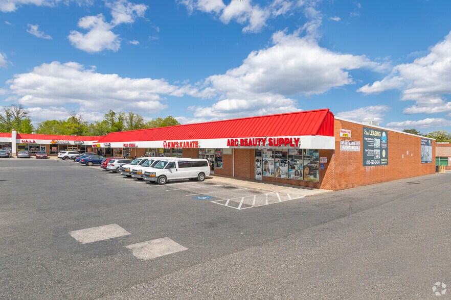 344 Hospital Dr S, Glen Burnie, MD à louer - Photo du bâtiment - Image 2 de 8