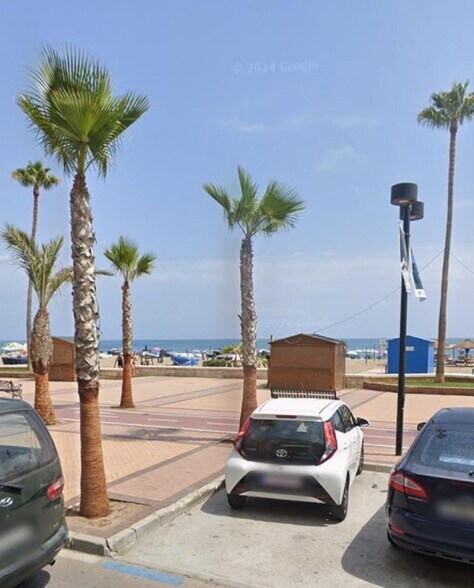 Retail in Fuengirola, Málaga for lease - Building Photo - Image 1 of 2