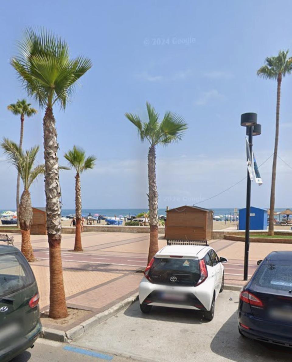 Retail in Fuengirola, Málaga for lease Building Photo- Image 1 of 3