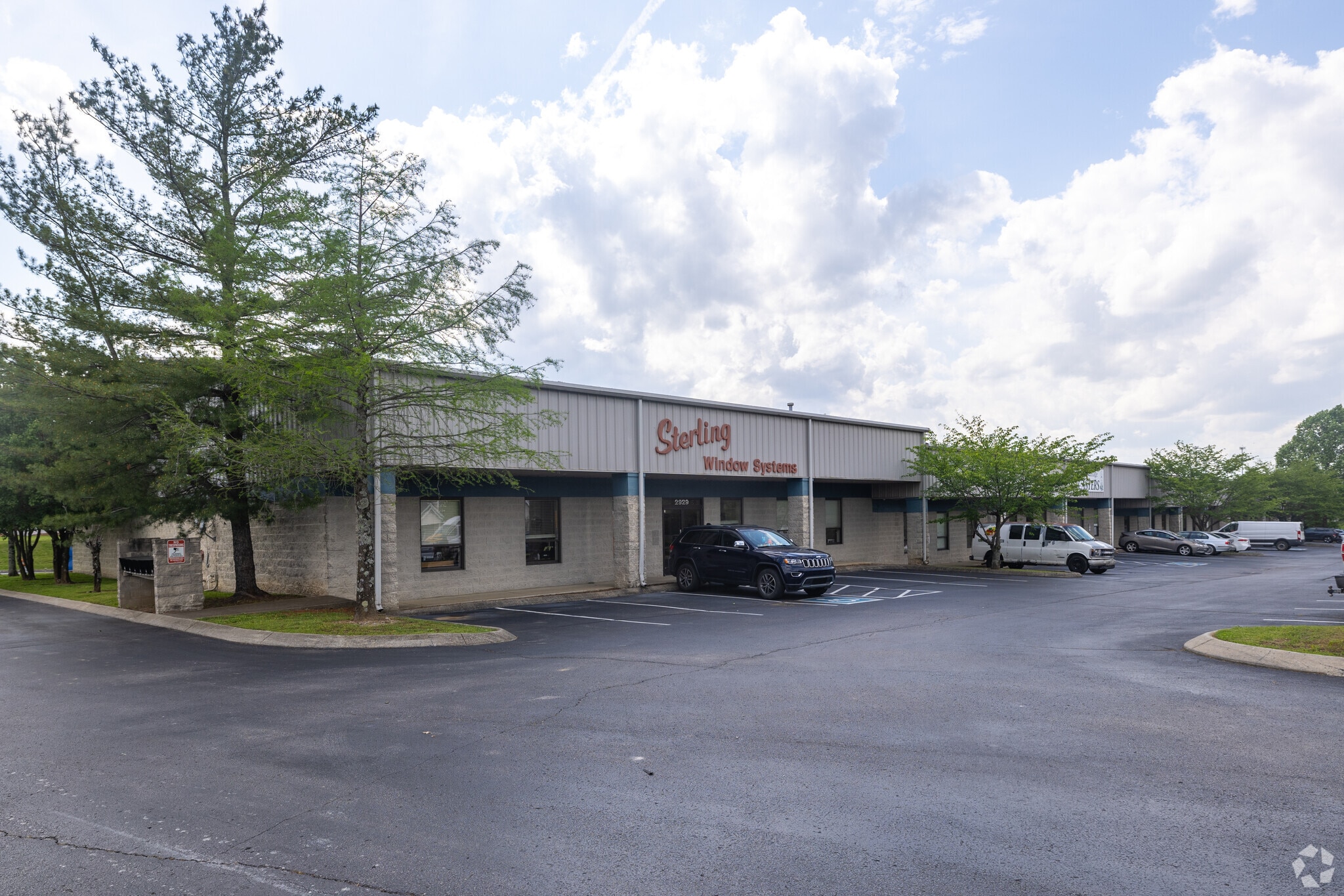 2915-2929 Murfreesboro Pike, Antioch, TN for lease Primary Photo- Image 1 of 8