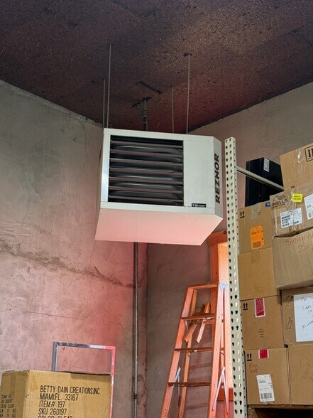 419 Plattekill Ardonia Rd, Wallkill, NY à louer - Photo du bâtiment - Image 3 de 11