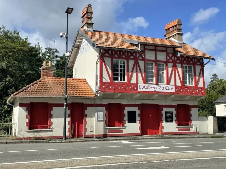 Commerce de détail dans Orvault à louer - Photo du bâtiment - Image 1 de 7