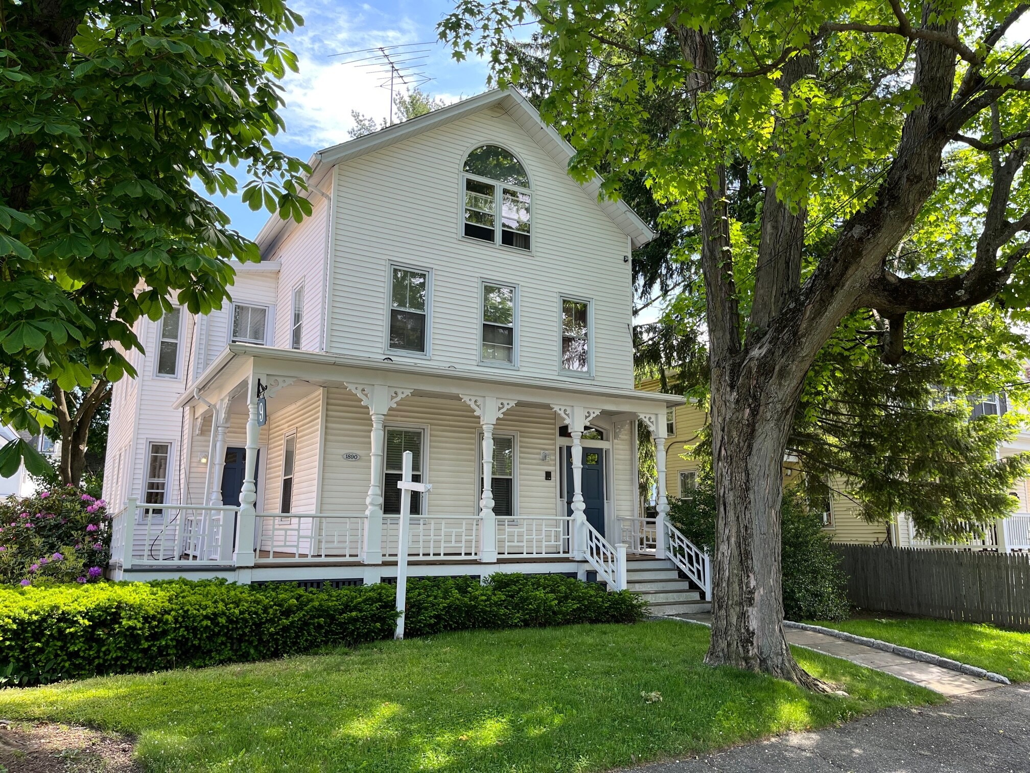 9 Berkeley St, Norwalk, CT à louer Photo principale- Image 1 de 14