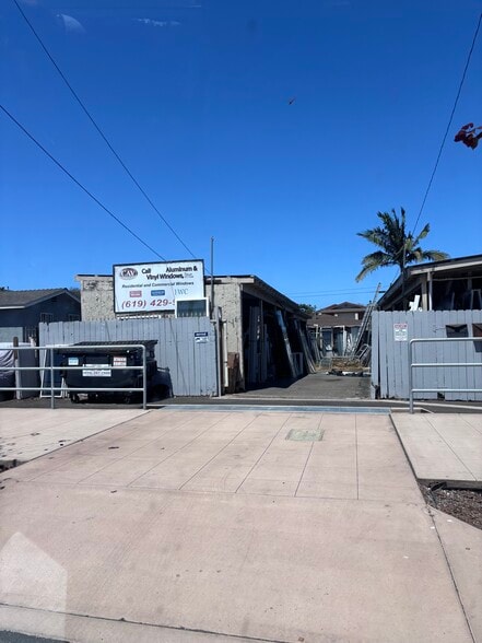 754 10th St, Imperial Beach, CA for lease - Building Photo - Image 3 of 8