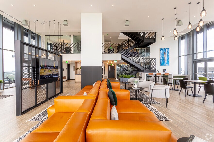 221 SW 1st Ave, Fort Lauderdale, FL à louer - Photo intérieure - Image 3 de 10