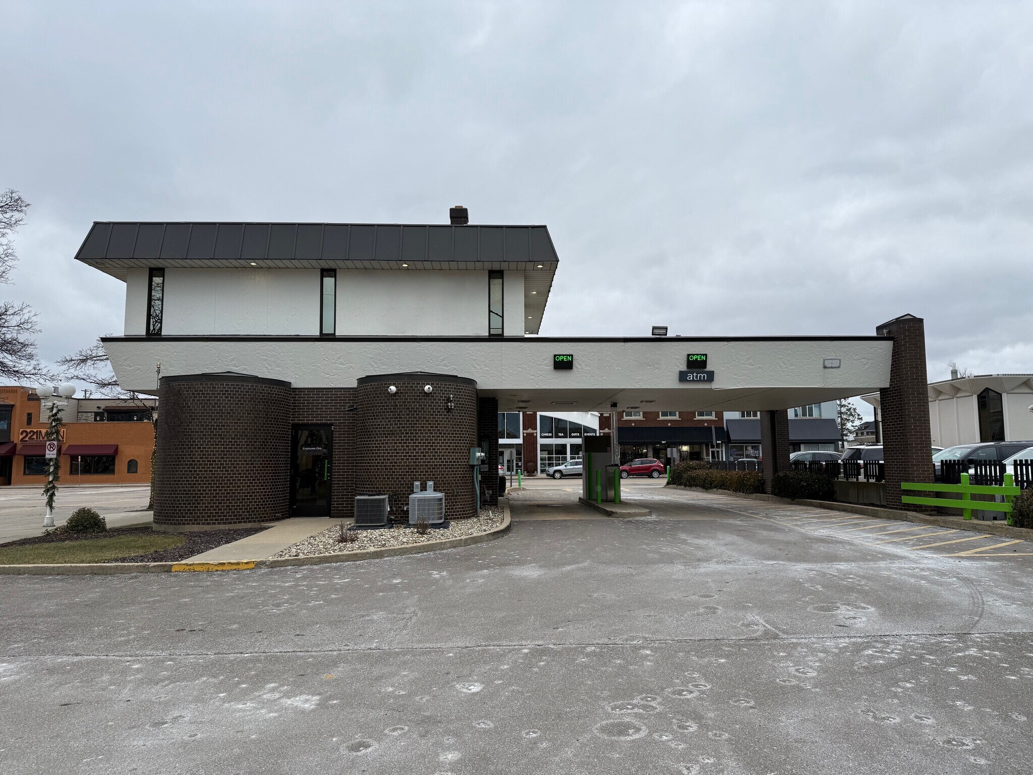 300 Main St, Saint Joseph, MI for lease Primary Photo- Image 1 of 15