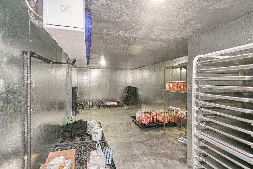 101 N Virgil Ave, Los Angeles, CA for sale - Building Photo - Image 3 of 12