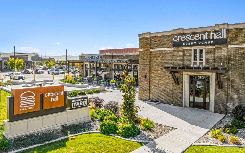 11020 S State St, Sandy, UT à vendre - Photo du bâtiment - Image 2 de 2