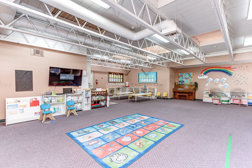 2261 N Orange Olive Rd, Orange, CA for sale - Building Photo - Image 2 of 18