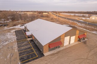 Plus de détails pour 815 E 1st Ave, Osakis, MN - Vente au détail, Industriel à louer