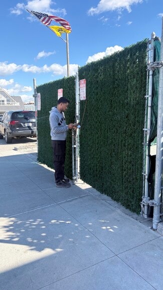 Plus de détails pour 158-01 Cross Bay Boulevard, Howard Beach, NY - Terrain à louer
