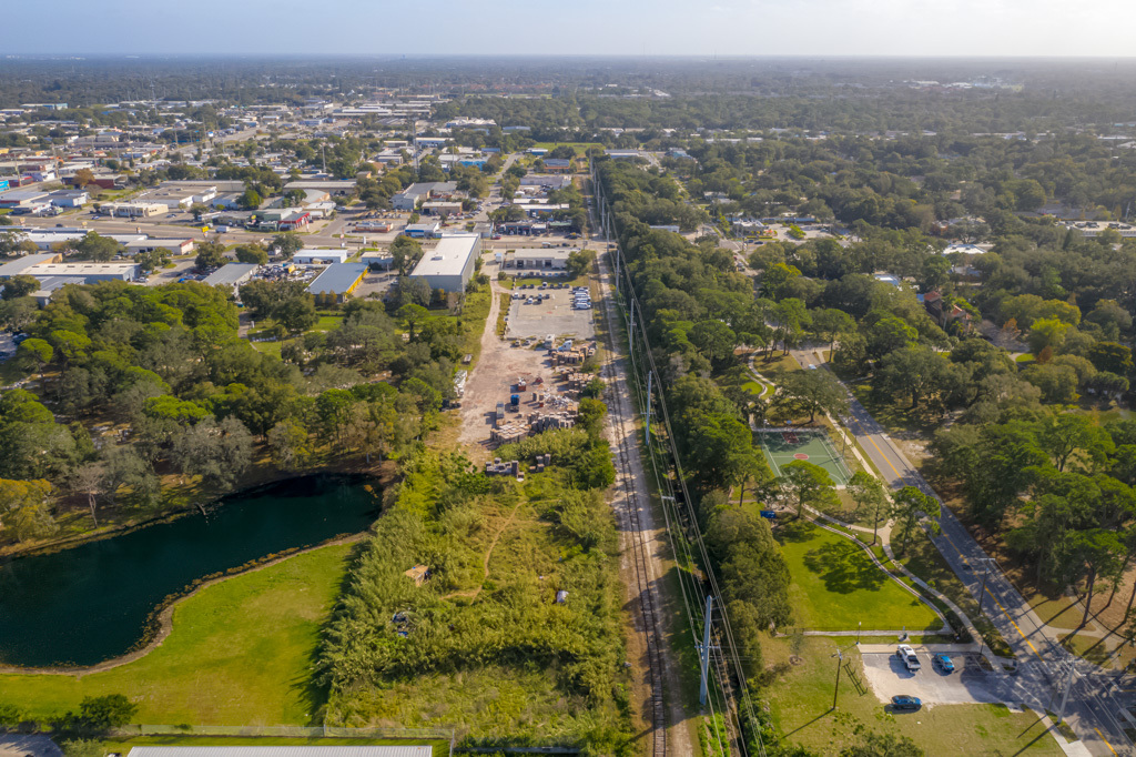 N Washington Blvd, Sarasota, FL à vendre Photo principale- Image 1 de 14