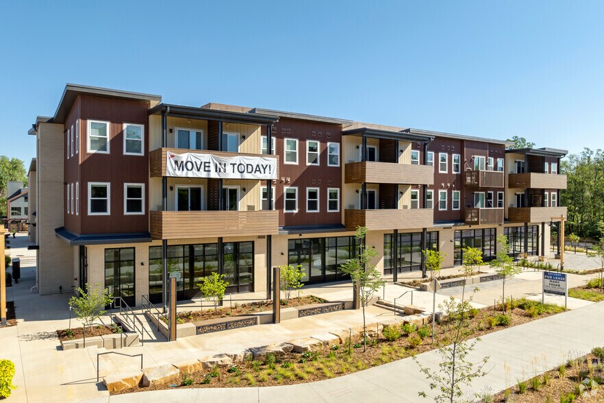 5845 Arapahoe Ave, Boulder, CO à louer - Photo principale - Image 3 de 78