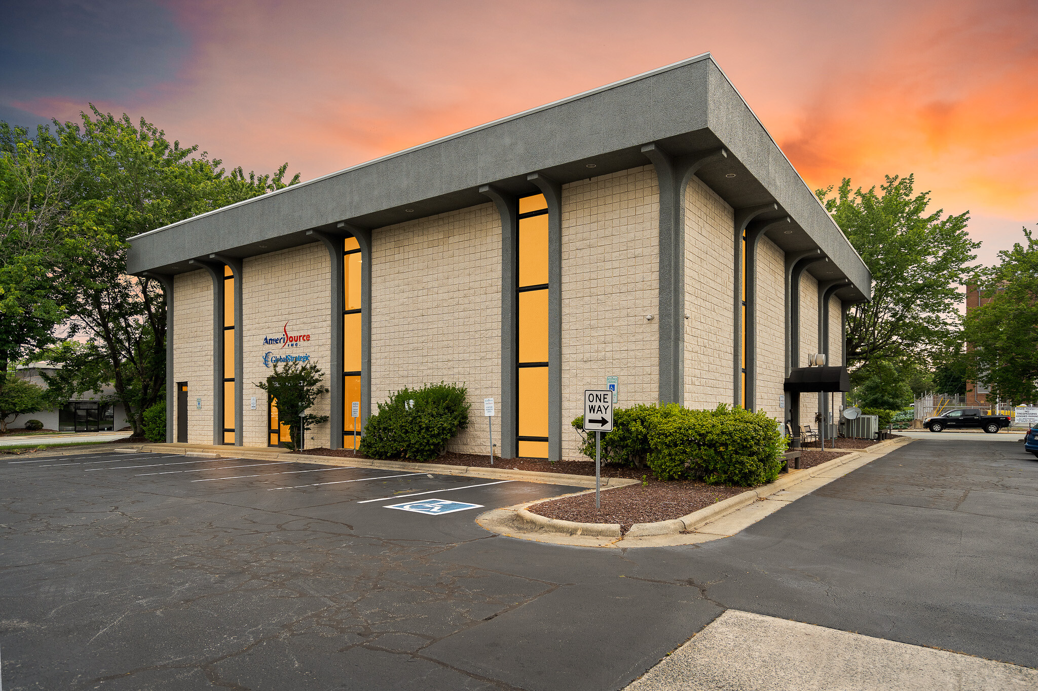 508 S Lexington Ave, Burlington, NC for sale Building Photo- Image 1 of 38