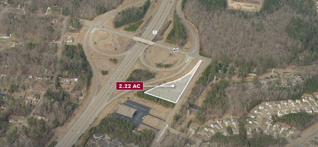 Pathway Dr, Sanford, NC à vendre Photo du bâtiment- Image 1 de 3