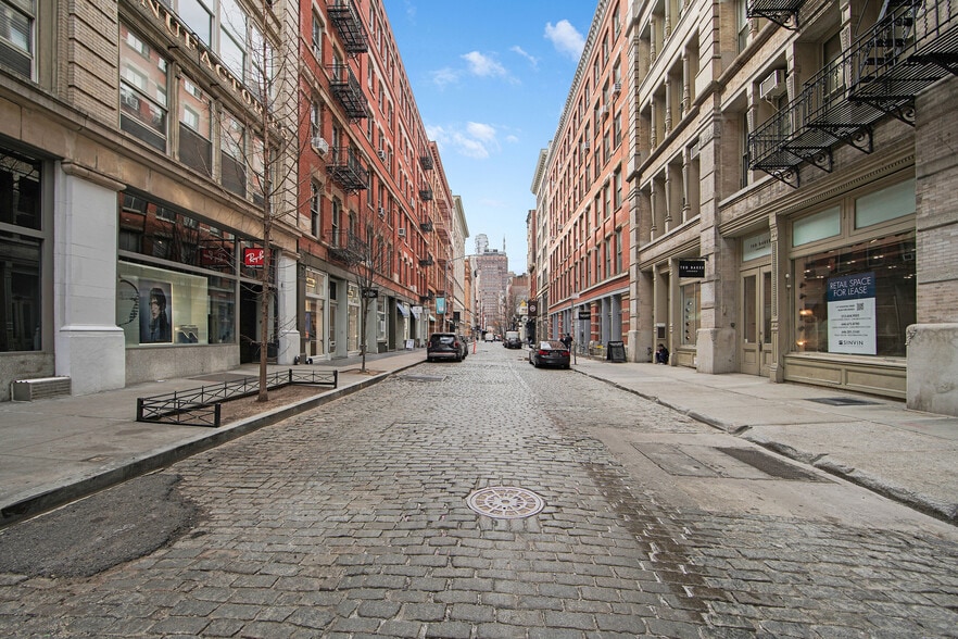 115-121 Wooster St, New York, NY for lease - Building Photo - Image 3 of 4