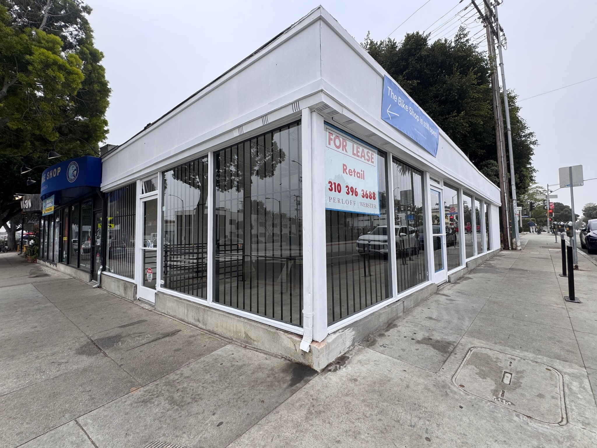 2400 Main St, Santa Monica, CA à louer Photo du bâtiment- Image 1 de 5