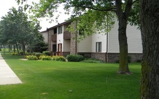 More details for 305 Locust St W, Three Oaks, MI - Multifamily for Sale