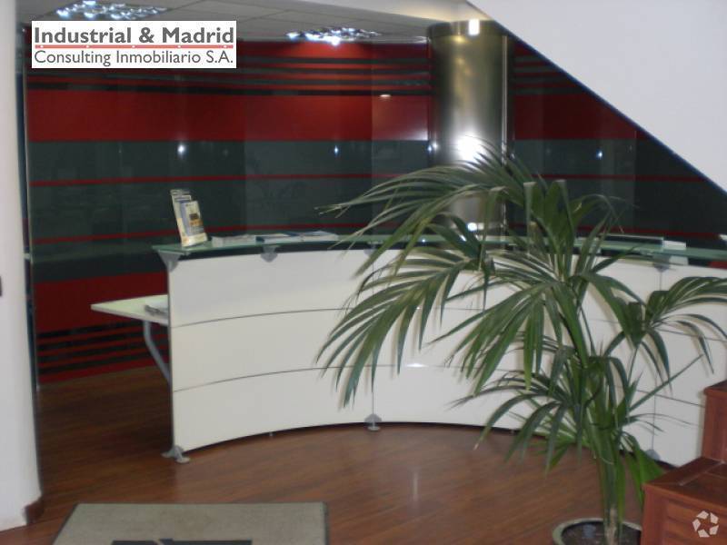 Bureau dans Arganda del Rey, Madrid à louer Photo du bâtiment- Image 1 de 11