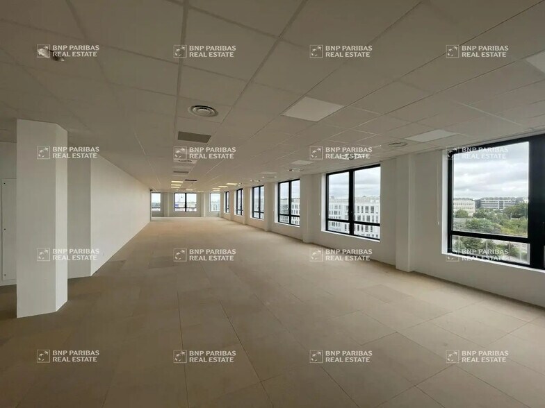 Bureau dans Cesson-Sévigné à louer - Photo du bâtiment - Image 3 de 13