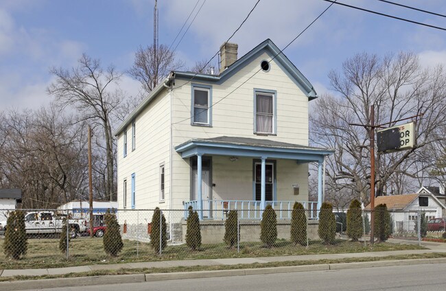 More details for 5111 Whetsel Ave, Cincinnati, OH - Retail for Sale