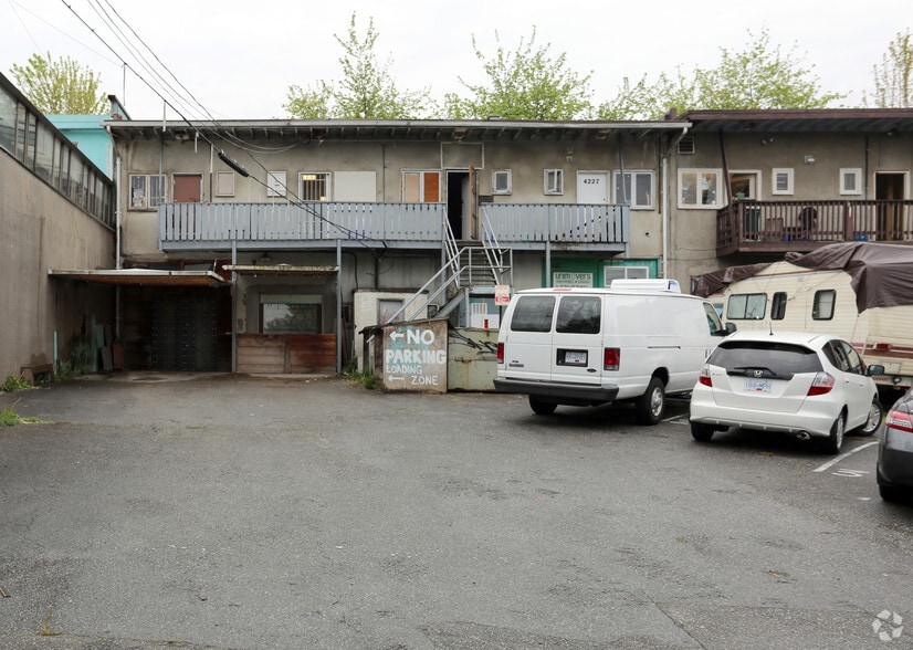 4221-4241 Fraser St, Vancouver, BC for sale - Building Photo - Image 2 of 5