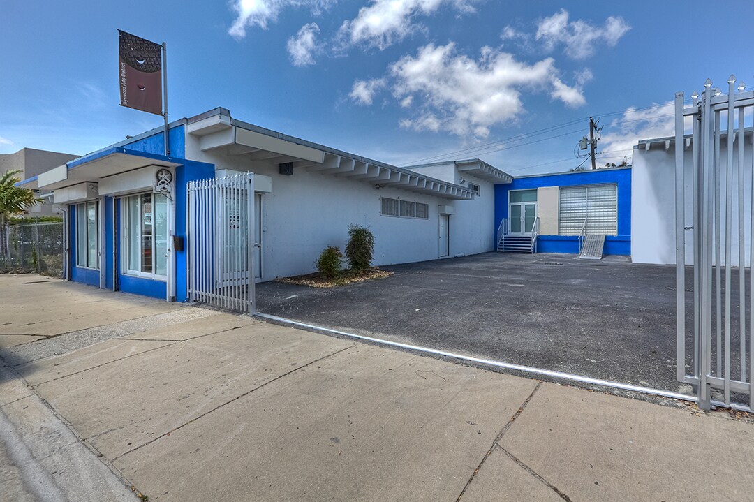233 NW 36th St, Miami, FL à vendre Photo du bâtiment- Image 1 de 1