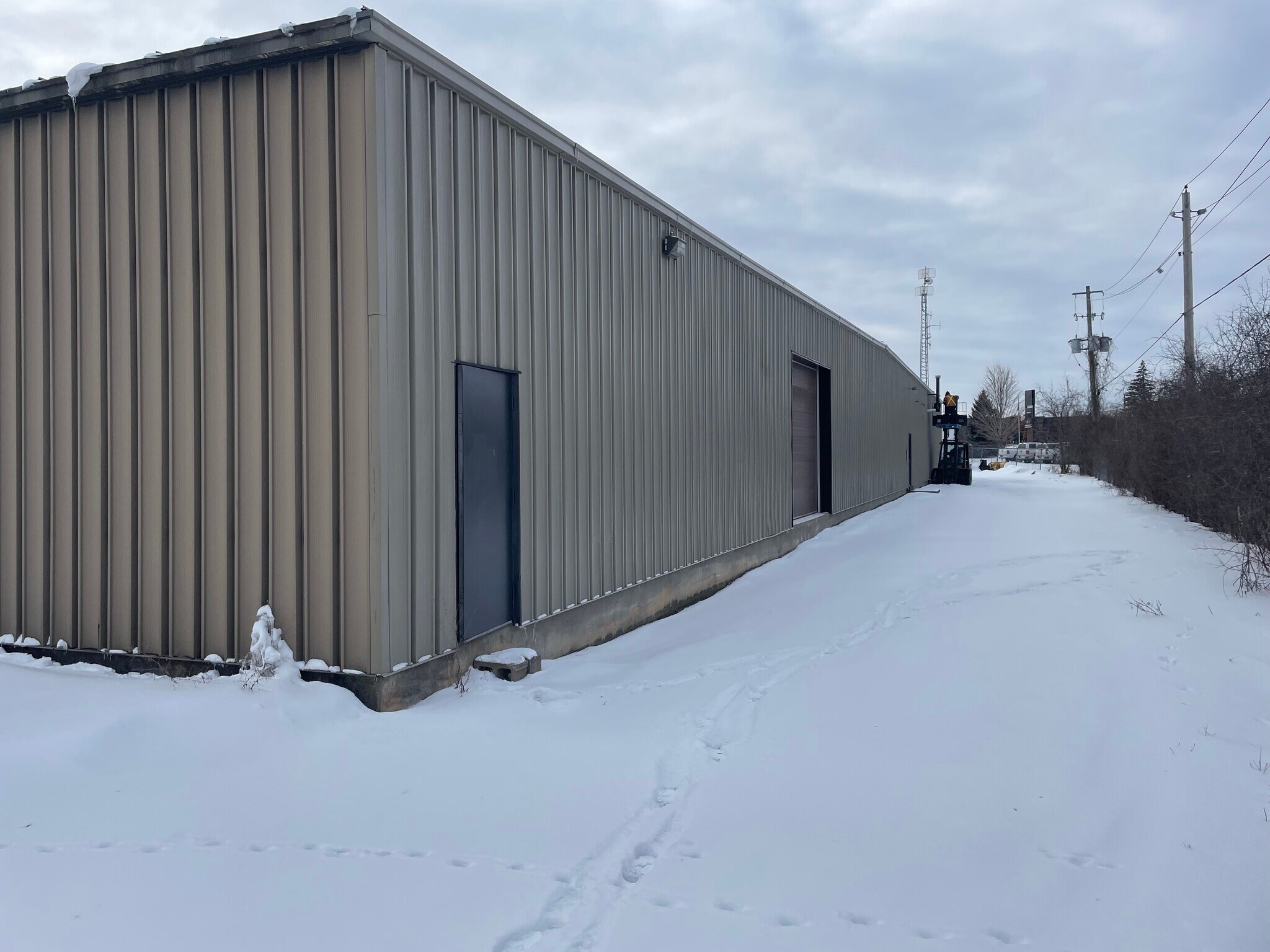 9 Hershey Dr, Smiths Falls, ON for sale Building Photo- Image 1 of 1