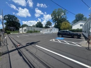 1052 & 1060 Memorial Dr SE, Atlanta, GA for lease Building Photo- Image 2 of 5