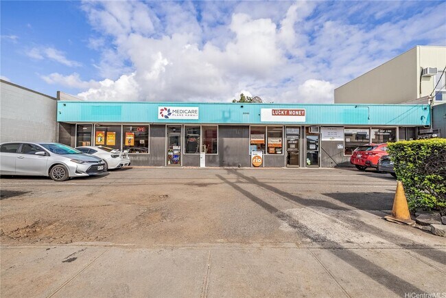 More details for 2046 N King St, Honolulu, HI - Retail for Sale