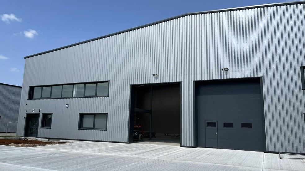 London Rd, Macclesfield à louer - Photo du bâtiment - Image 3 de 7