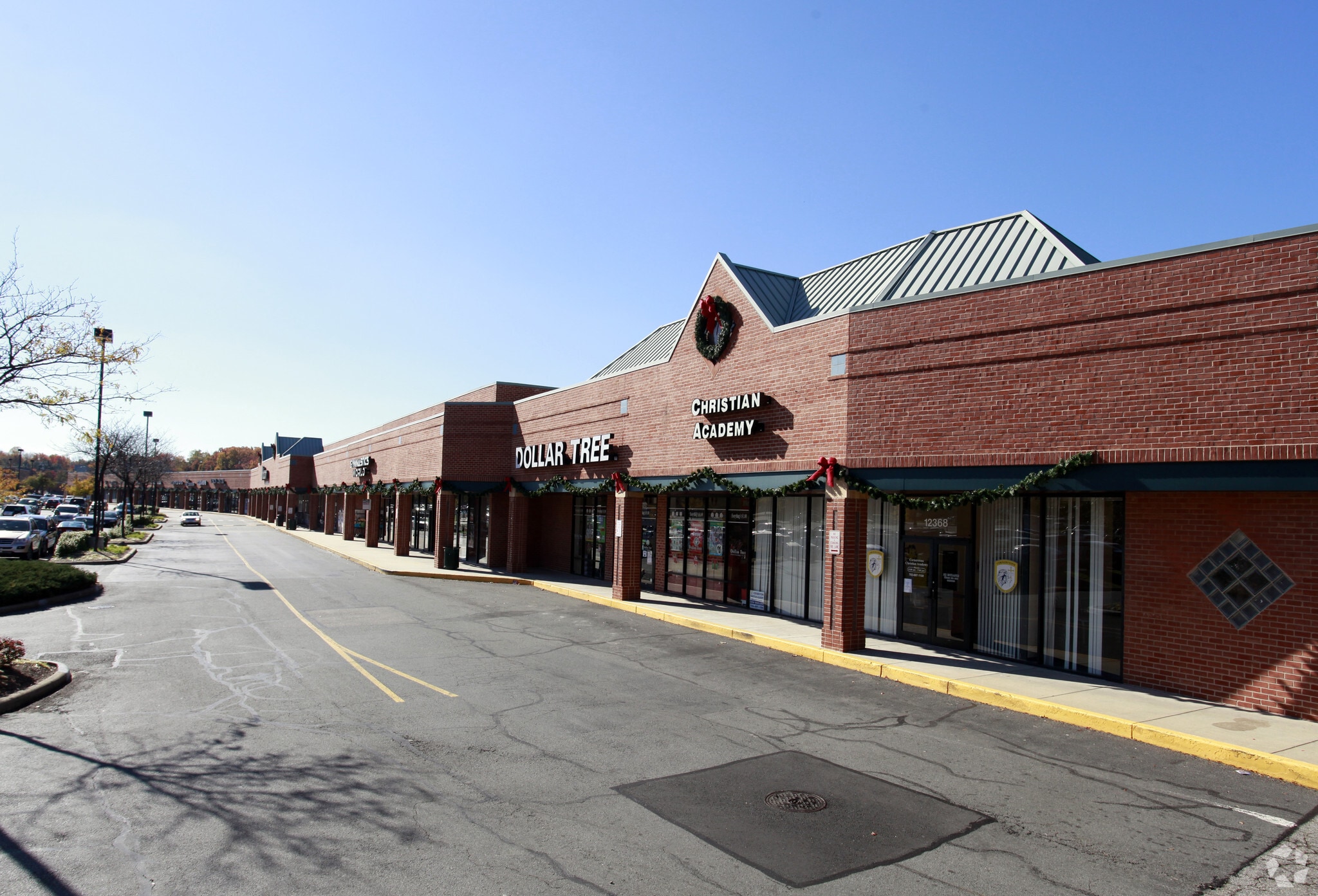 12354-12550 Dillingham Sq, Woodbridge, VA for lease Primary Photo- Image 1 of 14
