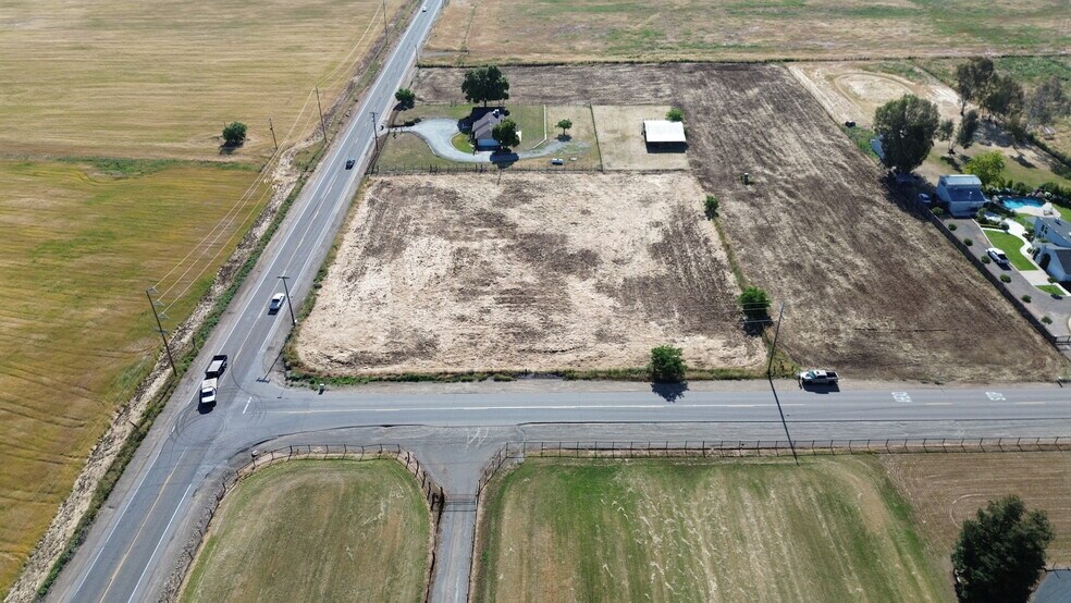 Herndon & McCall Aves., Clovis, CA à vendre - Photo du b timent - Image 2 de 2